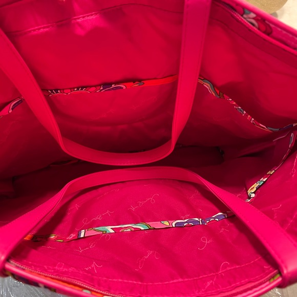 Vera Bradley tote in pink - Picture 5 of 5